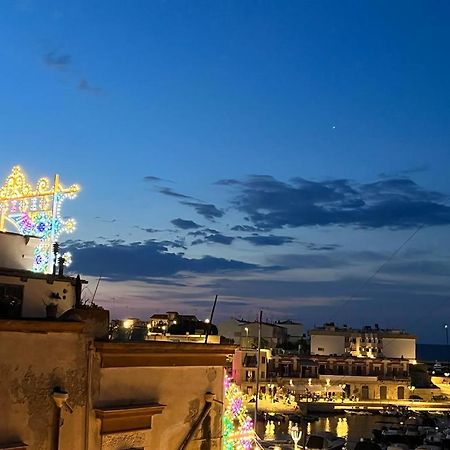 Palazzo Lamantea Boutique Rooms Bisceglie Bagian luar foto