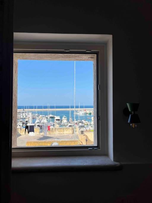Palazzo Lamantea Boutique Rooms Bisceglie Bagian luar foto
