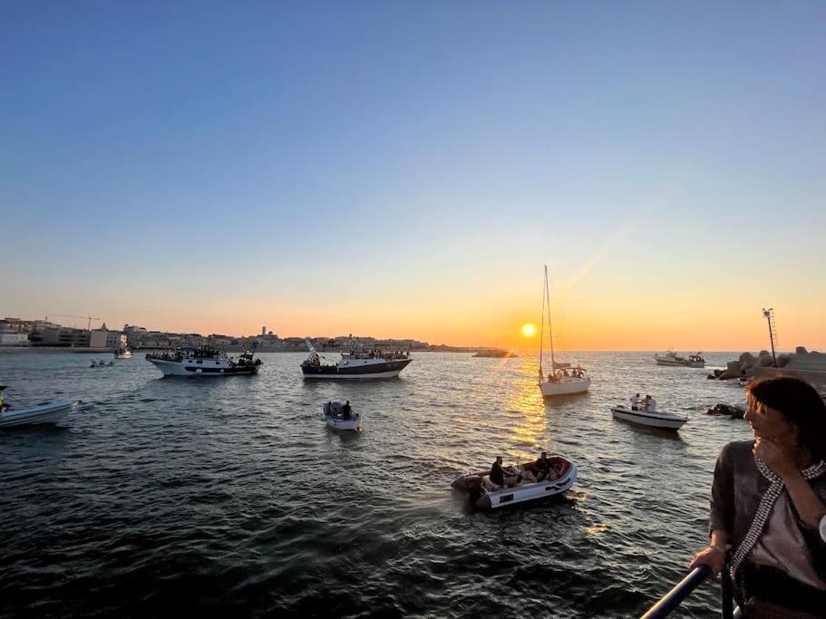 Palazzo Lamantea Boutique Rooms Bisceglie Bagian luar foto