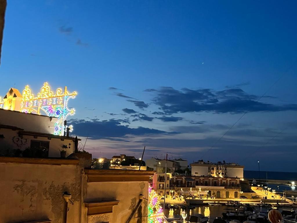 Palazzo Lamantea Boutique Rooms Bisceglie Bagian luar foto
