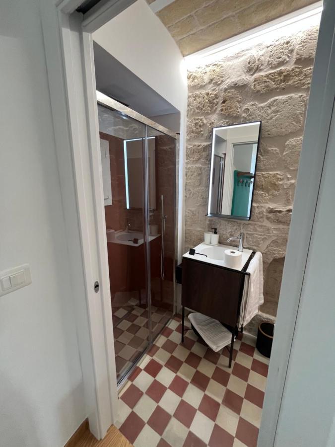 Palazzo Lamantea Boutique Rooms Bisceglie Bagian luar foto